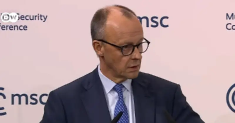 Đức và Pháp đối thoại về lá chắn hạt nhân châu Âu, Thủ tướng Merz xác nhận