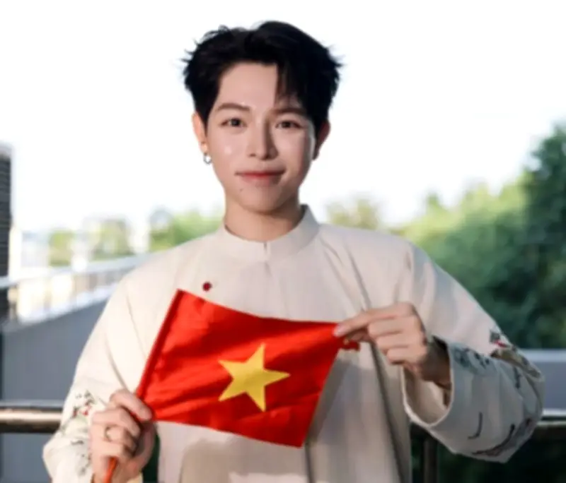 Ca sĩ Đức Phúc nhận Bằng khen Thủ tướng sau chiến thắng Intervision 2025