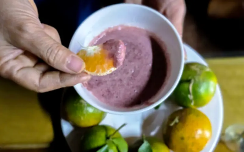 Cam Bù Hà Tĩnh: Đặc Sản Vàng Óng Với Cách Thưởng Thức Độc Đáo Chấm Mắm Tôm