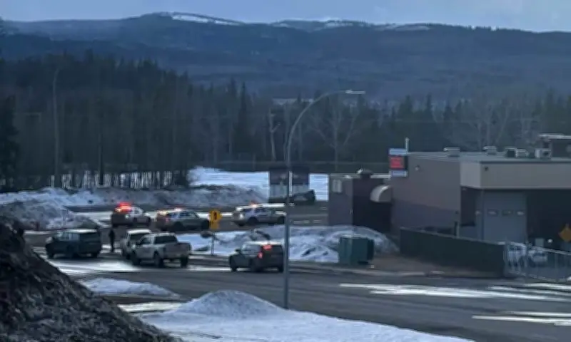 Canada chấn động: Nghi phạm nữ xả súng trường học, 10 người thiệt mạng