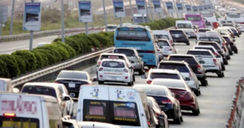 Cao tốc Bắc - Nam: Đường về quê ngắn lại nhưng vẫn đầy thách thức ùn tắc