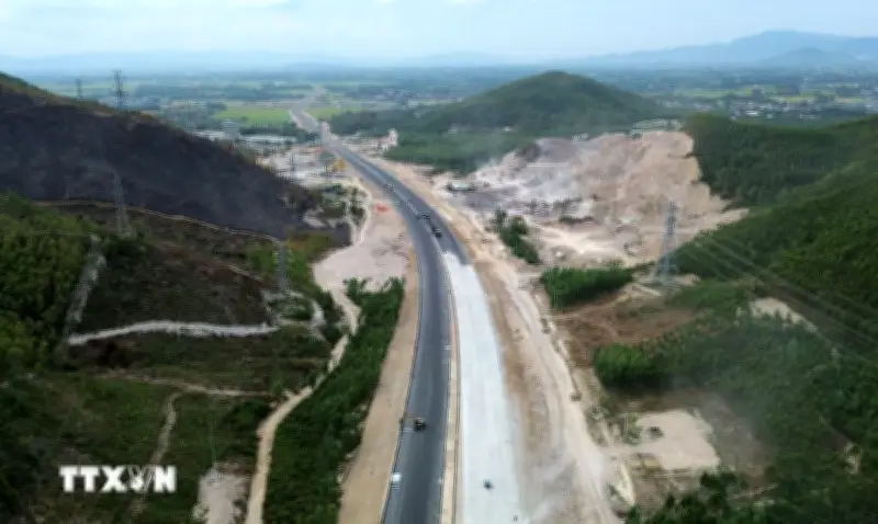 Cao tốc Bắc - Nam đoạn qua Gia Lai chính thức khai thác từ 22h tối nay