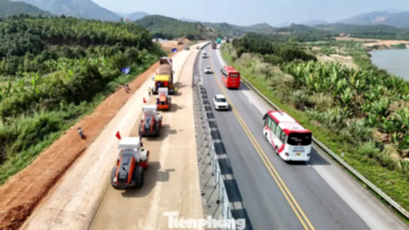 Cao tốc Nội Bài - Lào Cai tăng tốc thi công ngày đêm, hầm Đại Việt vượt tiến độ