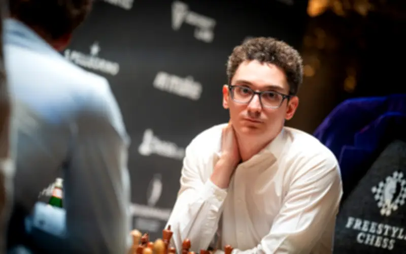 Carlsen và Caruana so tài tại chung kết Freestyle Chess 2026 đầy kịch tính