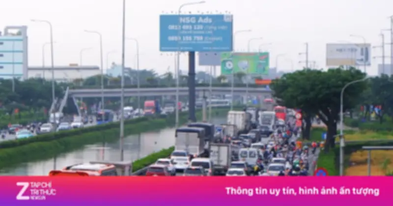 Các Cửa Ngõ TP.HCM Kẹt Cứng, CSGT Đưa Ra Lộ Trình Thay Thế Dịp Tết