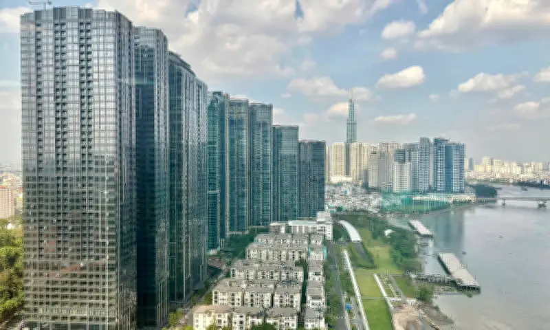 Các 'Ông Lớn' Bất Động Sản Tranh Nhau Phát Triển Nhà Hạng Sang Tại TP HCM