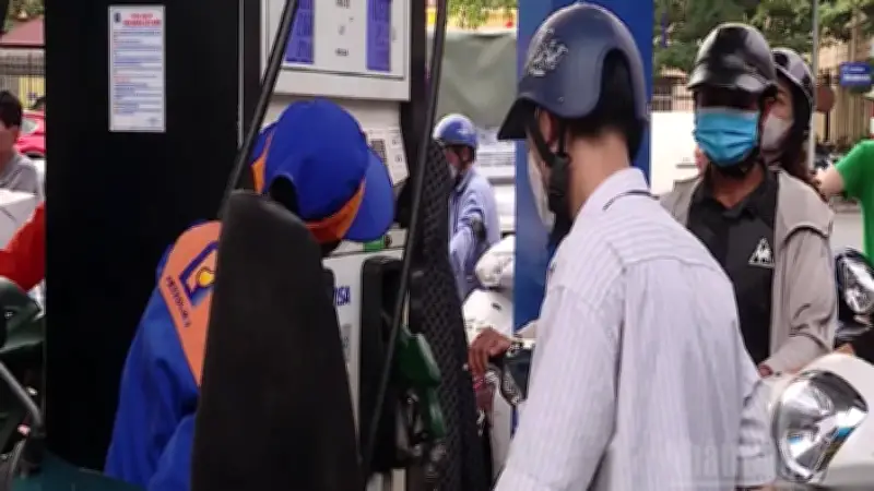 Cục Quản lý thị trường yêu cầu đảm bảo nguồn cung xăng dầu trước biến động giá toàn cầu