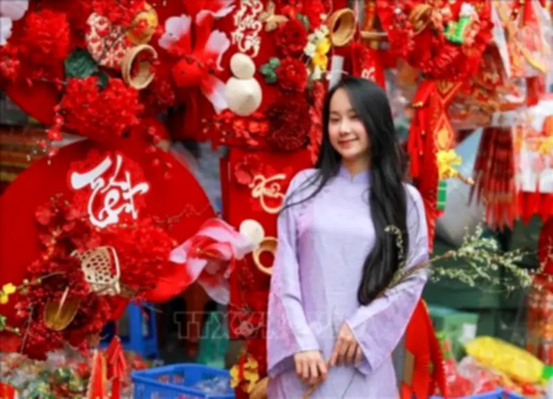 Chợ Hoa Hàng Lược: Điểm Hẹn Xuân Rực Rỡ Và Không Gian Văn Hóa Truyền Thống Giữa Lòng Hà Nội