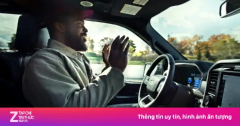 Chế Độ Lái Bán Tự Động Trên Xe: Công Nghệ Hiện Đại Hay Nguy Cơ Tiềm Ẩn?