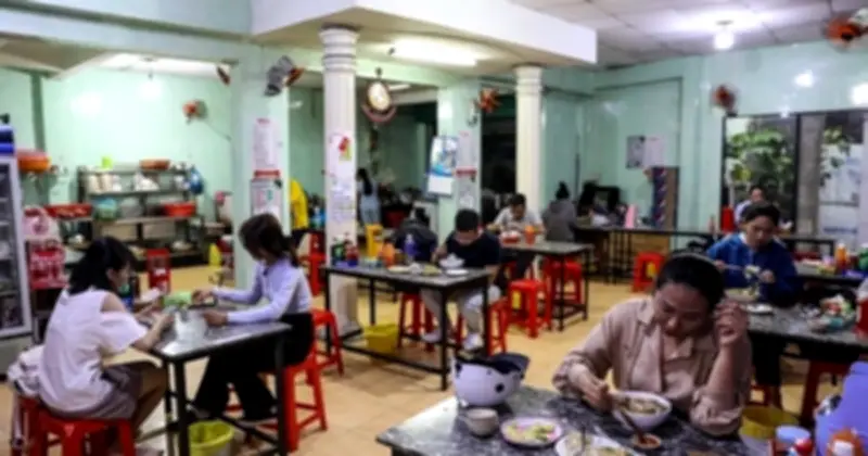 Chủ quán bún bò Huế thưởng Tết bằng vàng 5 năm, nay khó duy trì vì giá vàng tăng