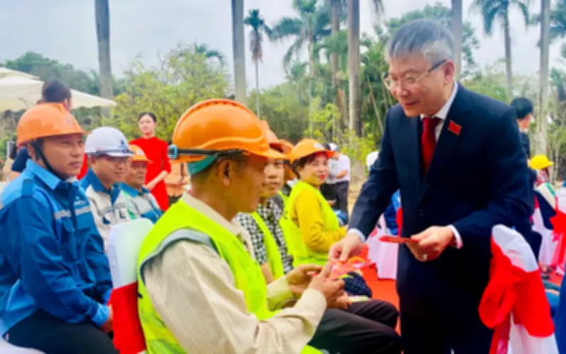 Chủ tịch HĐND Đà Nẵng Lì Xì Đầu Năm, Thúc Đẩy Dự Án Công Viên 29 Tháng 3