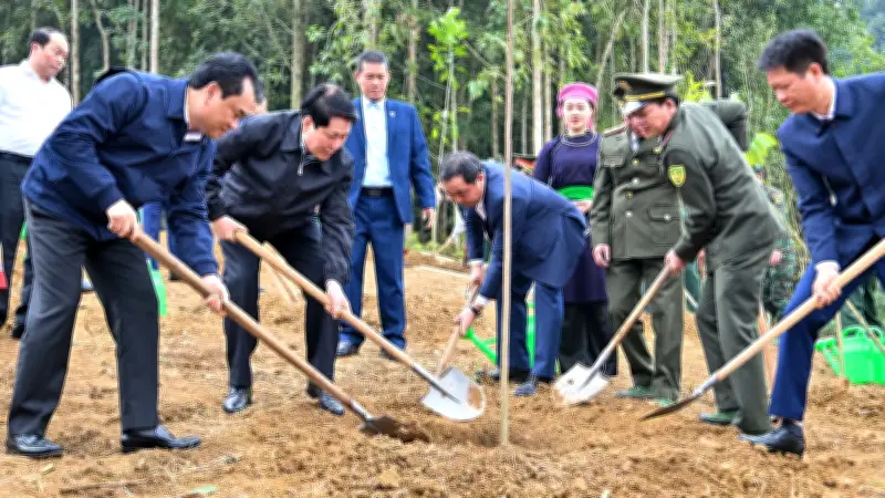 Chủ tịch nước Lương Cường phát động Tết trồng cây 2026 tại Lào Cai, kêu gọi toàn dân tham gia