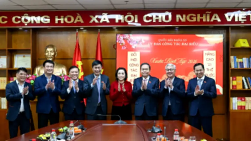 Chủ tịch Quốc hội Trần Thanh Mẫn chúc Tết và giao nhiệm vụ trọng tâm cho các Ủy ban