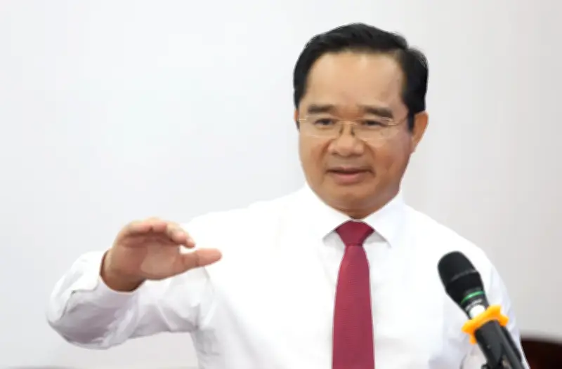 Chủ tịch UBND TPHCM: Năm 2025 định hình siêu đô thị, 2026 hướng tới mục tiêu lớn