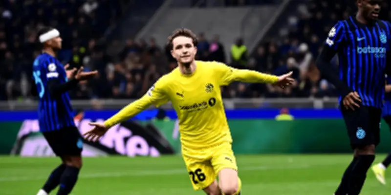 Champions League: Xác định thêm 4 đội bóng giành vé vào vòng 1/8