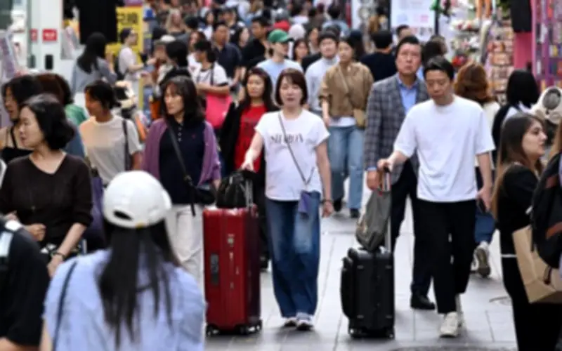 Làn Sóng Du Khách Trung Quốc Đổ Về Hàn Quốc Cho Dịch Vụ Làm Đẹp Da Liễu