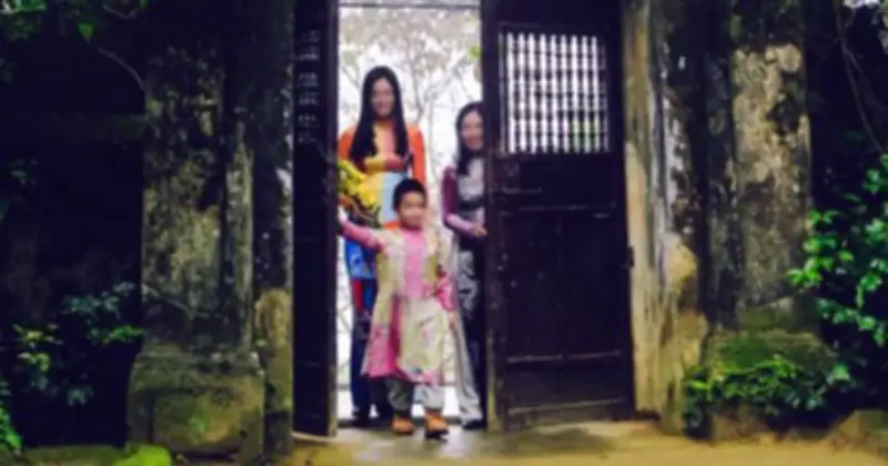 Chọn tuổi xông đất năm Bính Ngọ 2026: Hướng dẫn chi tiết theo 12 con giáp