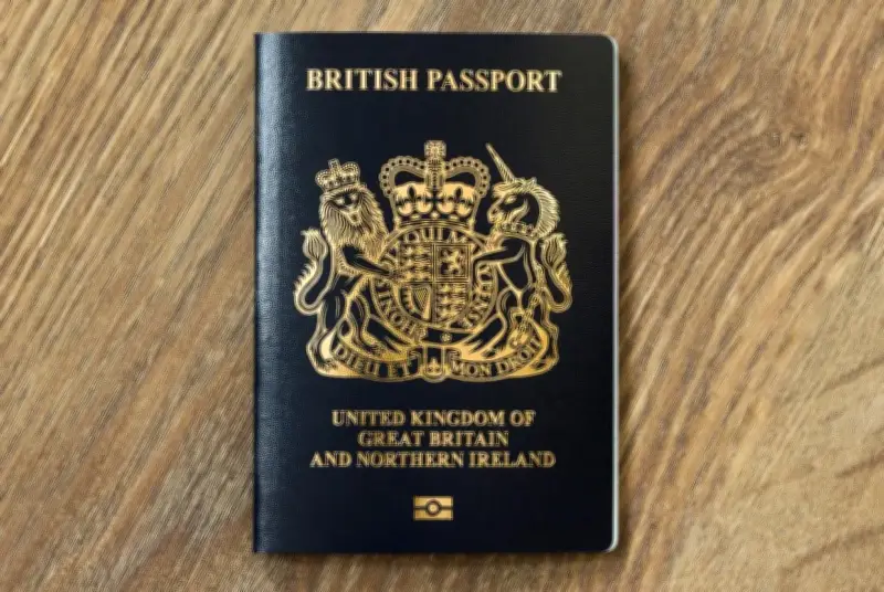Chính phủ Anh áp dụng quy định mới đối với công dân có hai quốc tịch