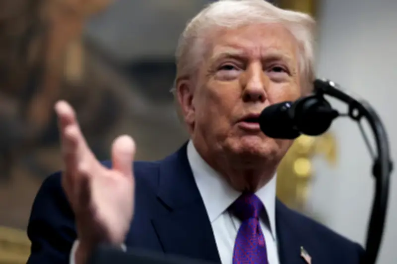 Chính quyền Trump đảo ngược phán quyết về khí nhà kính, Obama phản đối