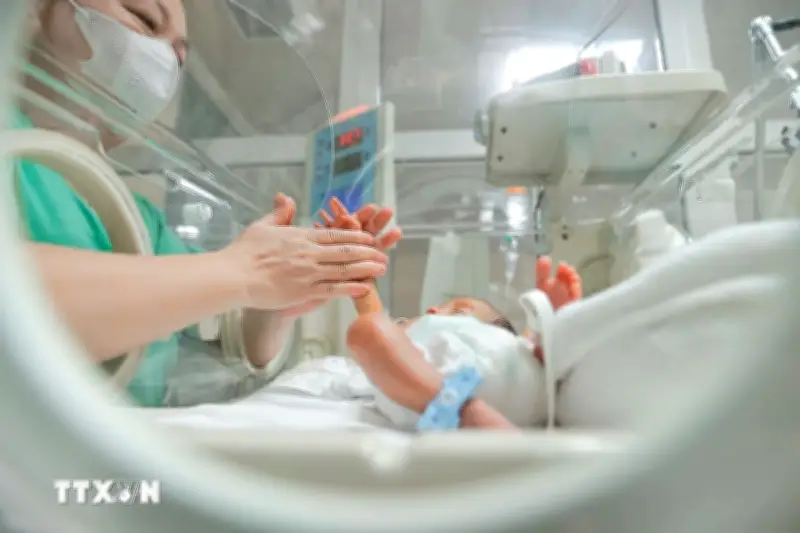 Chính sách mới hỗ trợ phụ nữ sinh đủ hai con trước tuổi 35