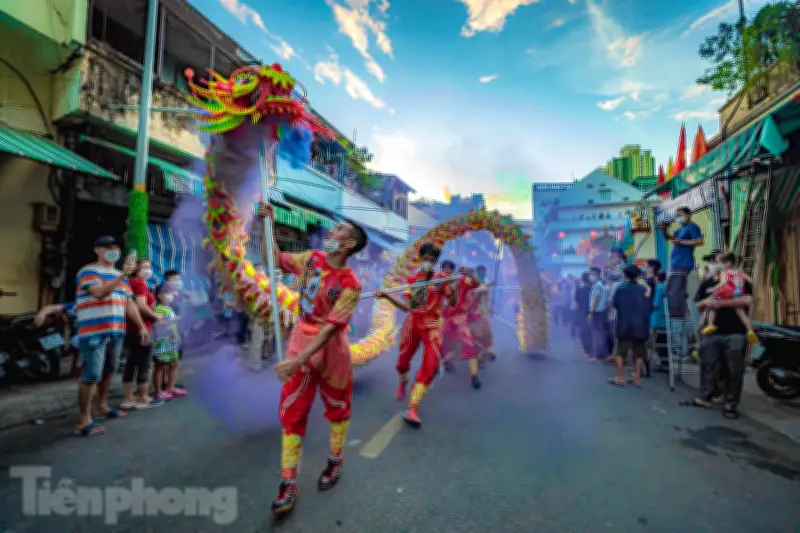 Chuỗi Lễ Hội Rằm Tháng Giêng Sôi Động Tại Chợ Lớn Thu Hút Hàng Nghìn Người