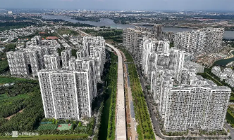 Chung cư Hà Nội, Đà Nẵng, TP HCM tăng giá 20-40%, phân khúc bình dân thu hẹp