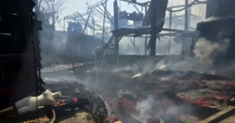 Cháy lớn thiêu rụi quán cà phê ẩm thực nổi tiếng tại TP Thủ Đức