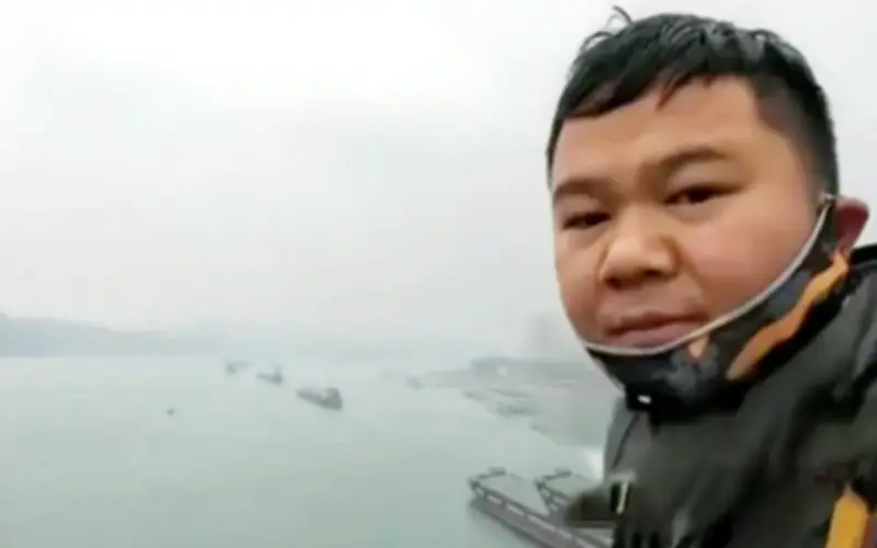 Chàng trai Trung Quốc đi bộ 1.400km về quê, hạ mỡ máu và giảm 12,5kg sau 33 ngày