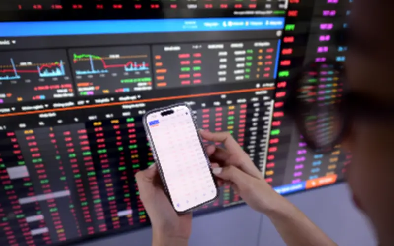 Chứng khoán đi ngang phiên 9/2, thanh khoản sụt giảm mạnh trước Tết