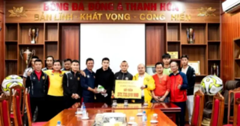 CLB Thanh Hóa nhận hơn 700 triệu đồng thưởng Tết từ CĐV và doanh nghiệp