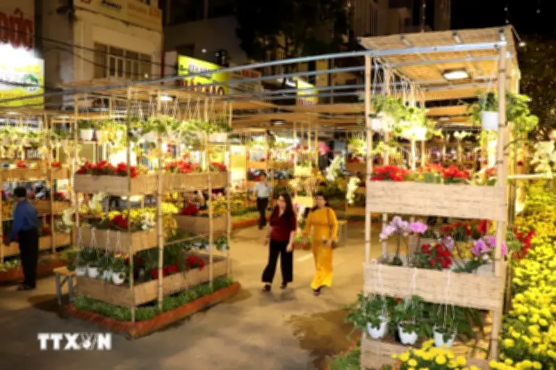 Cần Thơ khai mạc đường hoa nghệ thuật Xuân Bính Ngọ 2026 rực rỡ