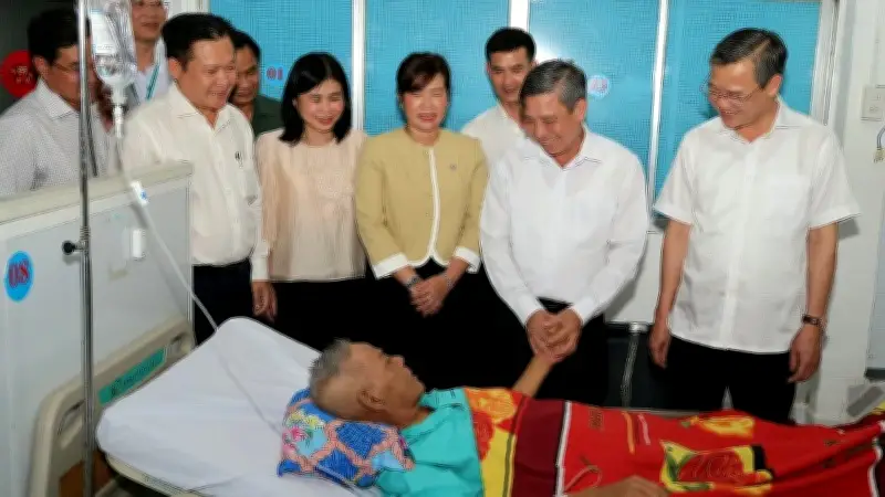 Cần Thơ trao hơn 476.000 phần quà Tết, đón 615.000 lượt khách và đặt mục tiêu tăng trưởng hai con số năm 2026