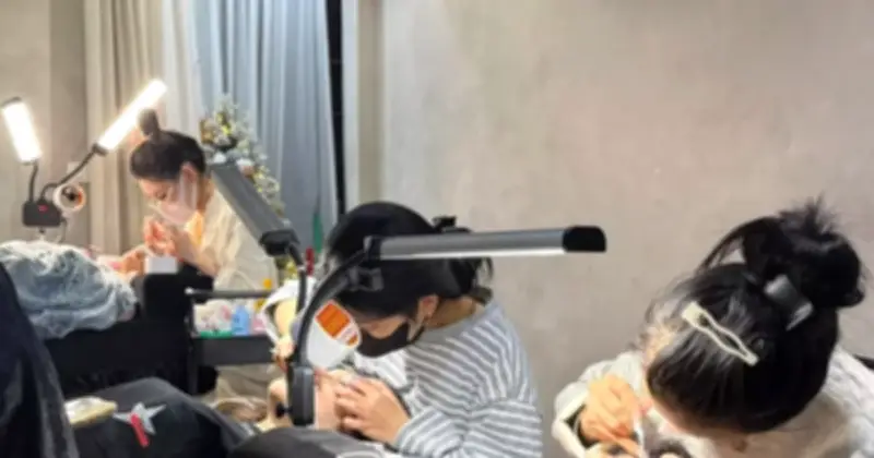 Cận Tết, các tiệm làm đẹp ở Hà Nội kín lịch, giá tăng, khách phải đặt cọc từ sớm