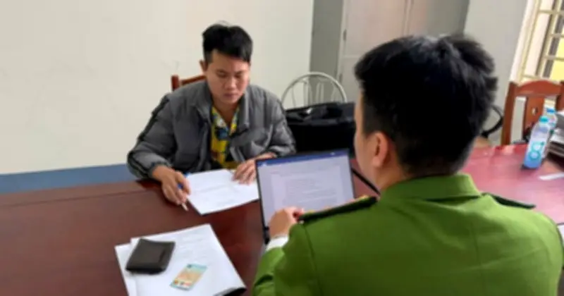 Công an Nghệ An bắt giữ đối tượng lừa đảo đặt vé xe dịp Tết qua Facebook giả mạo