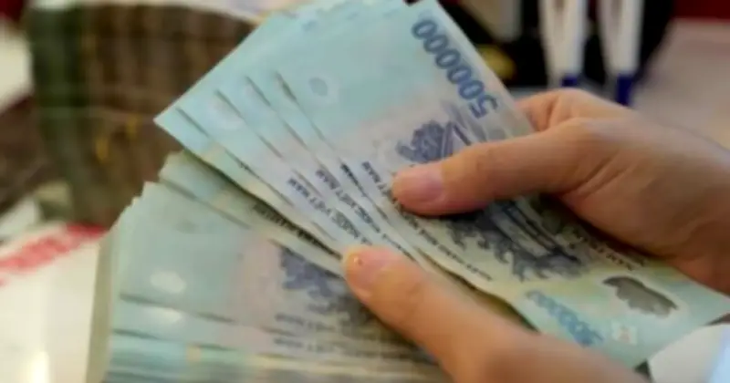 Công An TP.HCM Cảnh Báo Tín Dụng Đen Sau Vụ Tạt Sơn Đòi Nợ Ở Phú Định