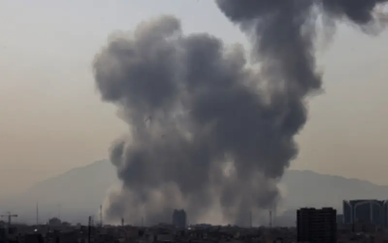 Căng Thẳng Iran: Các Cường Quốc Lên Án, Kêu Gọi Đàm Phán Sau Vụ Nổ Ở Tehran