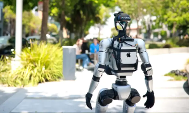 Công ty Mỹ phát triển hệ điều hành chuyên biệt cho robot hình người Trung Quốc