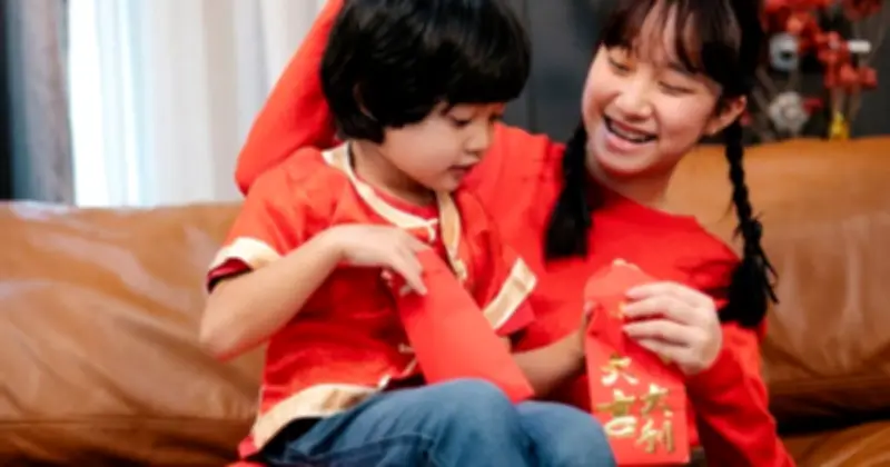 Cảnh báo 5 kiểu họ hàng 'độc hại' ngày Tết: Cha mẹ cần giương ô bảo vệ con trẻ