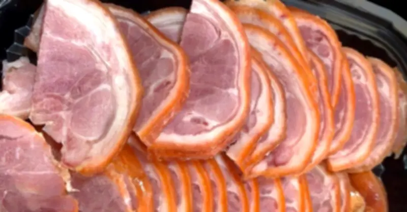 Cảnh báo: Ăn nhiều thịt chế biến sẵn ngày Tết gây hại sức khỏe thế nào?