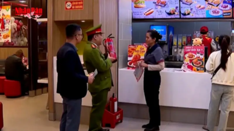 Cảnh báo nguy cơ cháy nổ dịp Tết từ thói quen thờ cúng truyền thống