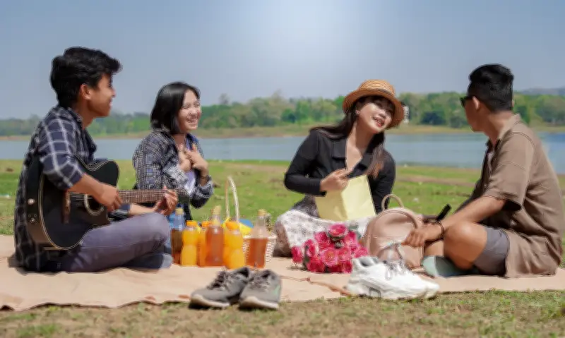 Cảnh báo: Nguy cơ lây nhiễm bệnh tình dục tăng cao trong các kỳ nghỉ, dã ngoại