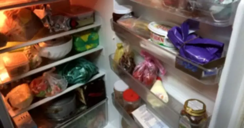 Cảnh báo nguy hiểm từ bánh chưng mốc sau Tết: Sai lầm 'tiếc của' có thể gây hại sức khỏe