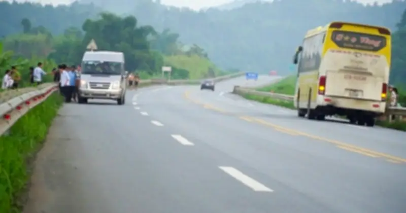 Cảnh báo phạt nguội cao tốc: Dừng xe sai quy định vì buồn ngủ, đi vệ sinh