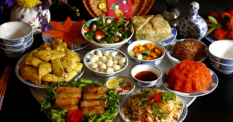 Cảnh báo từ chuyên gia: Mâm cỗ Tết thiếu rau xanh, nguy cơ sức khỏe gia tăng