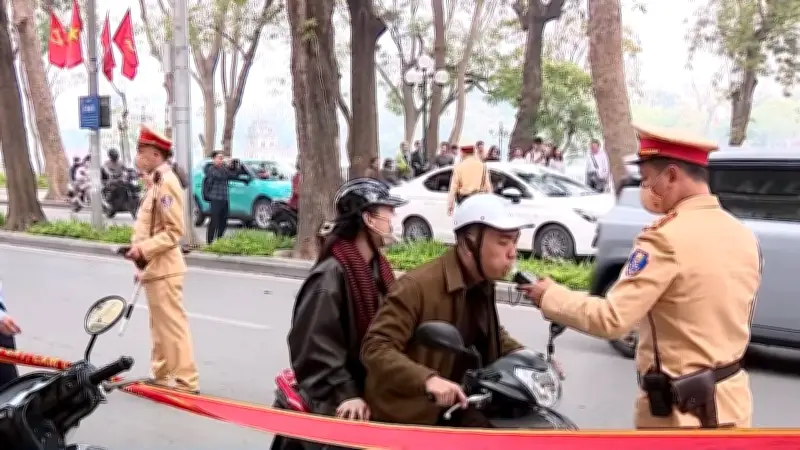 Cảnh báo trước CSGT, tài xế vẫn phạt nặng 21 tỷ đồng ngày mùng 1 Tết