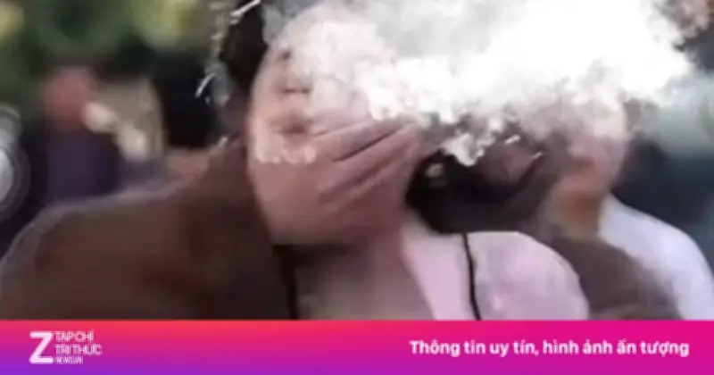 Cảnh sàm sỡ trong phim ngắn Trung Quốc gây bức xúc, công chúng chỉ trích dữ dội