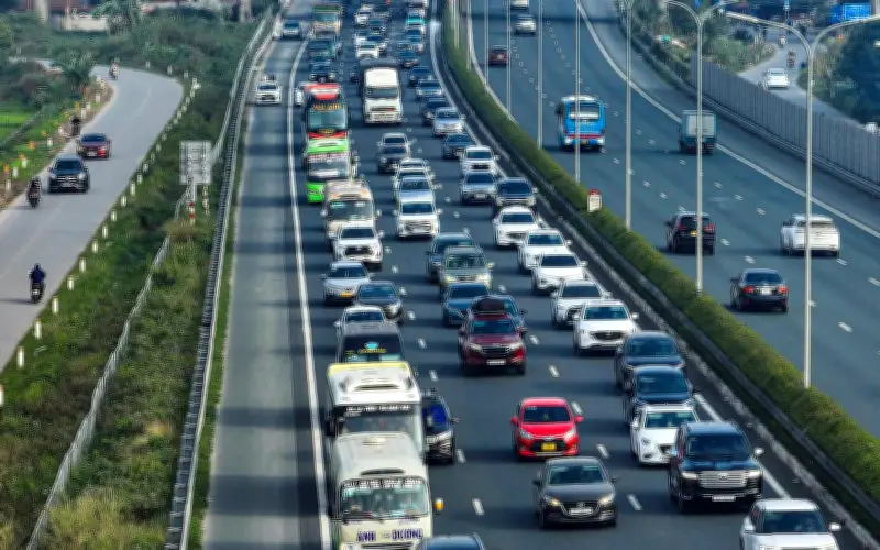 Cảnh sát giao thông xử lý hơn 10.000 vi phạm trong ngày 27 tháng Chạp