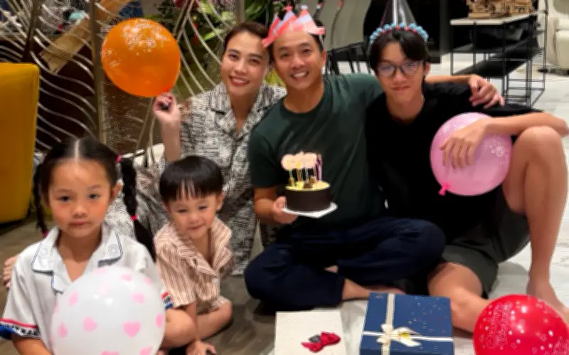 Con trai và con gái của Cương Đô gây chú ý trong ngày đặc biệt của bà