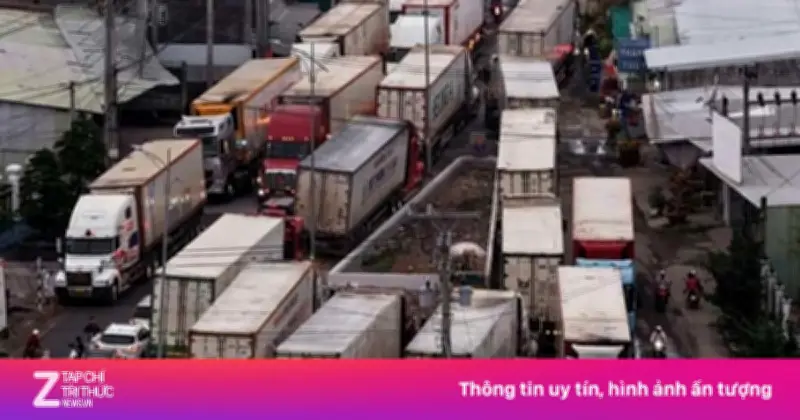 Container chờ kiểm tra trái cây gây ùn tắc nghiêm trọng tại Đồng Tháp