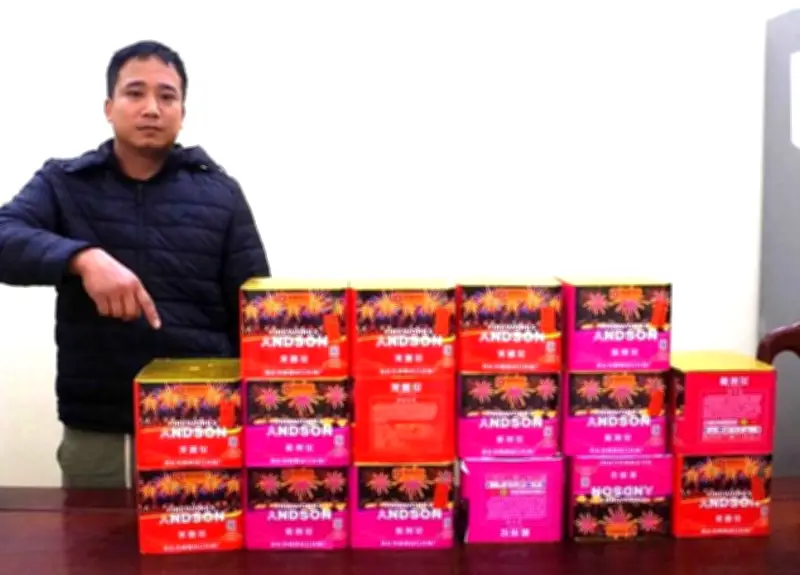 Bắt giữ xe container chở 30,8kg pháo lậu trên quốc lộ 12B tại Ninh Bình